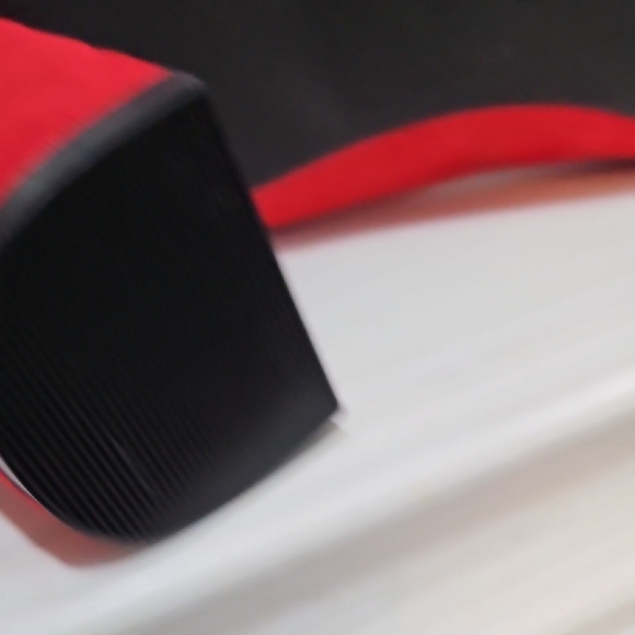 Comfort Est 1946 Women's Red Suede Double-Strap Block Heel Pumps - Picture 11 of 14